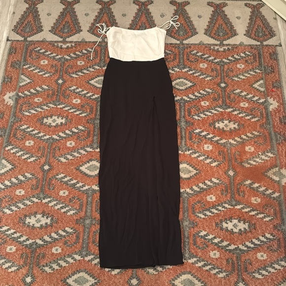 NWOT Amanda Uprichard x REVOLVE Avani Gown in Black & Ivory - Picture 3 of 5